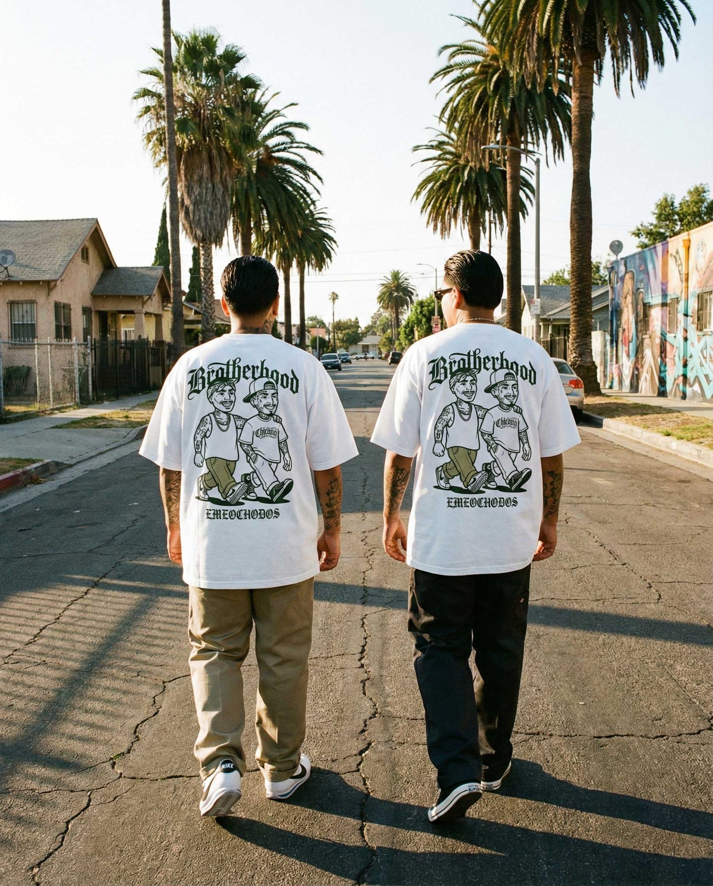 Playera M82 Brotherhood - Diseño Chicano Homies Streetwear
