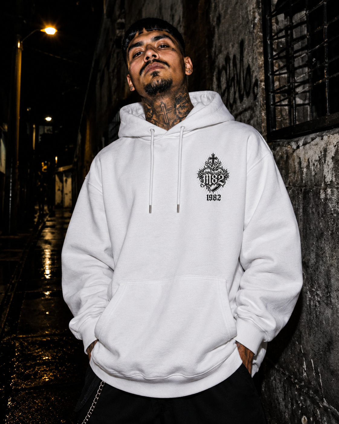Hoodie Oversize "Only Lupita Can Judge Me" - Blanca | M82